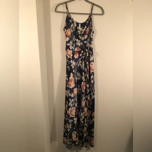 backless white maxi dress Aura Low Back Maxi Dress - White